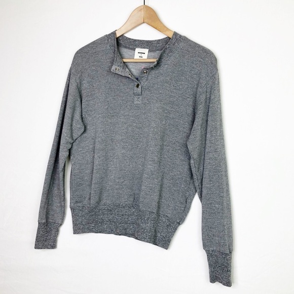 Monrow & Soul small Gray Henley logo embroidered sweatshirt - Picture 9 of 10